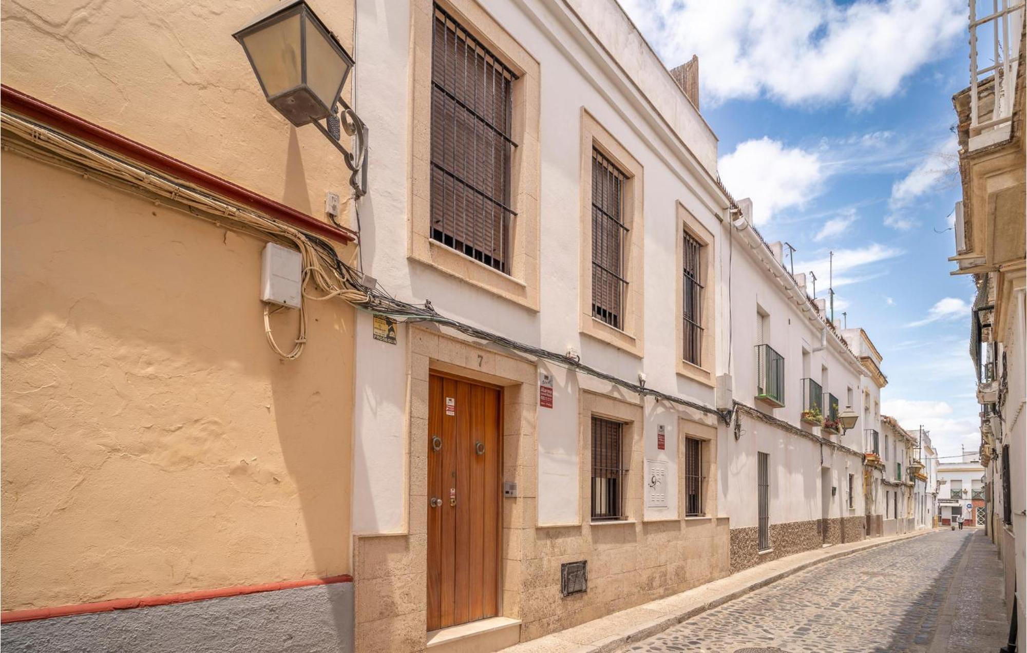 Pet Friendly Apartment In Jerez De La Frontera Extérieur photo