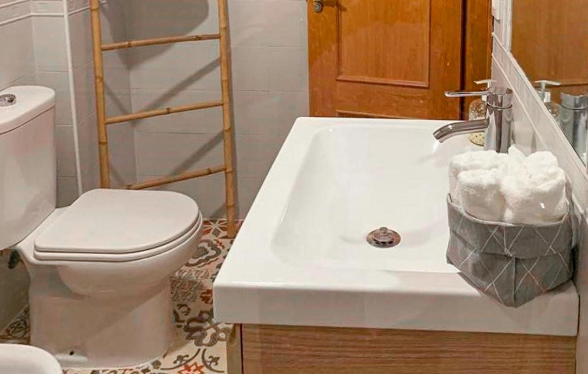 Pet Friendly Apartment In Jerez De La Frontera Extérieur photo